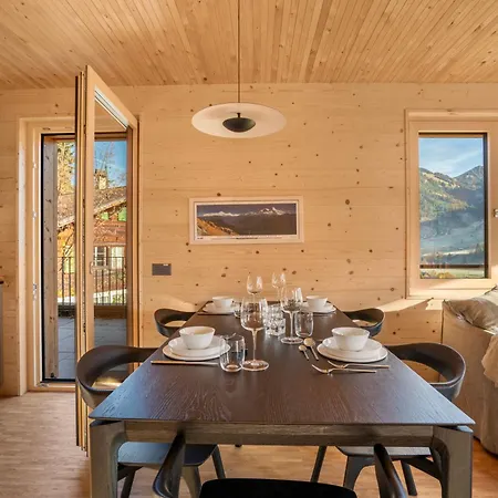 Stylish Alpine Hideaway With Panoramic Views Lejlighed Zweisimmen