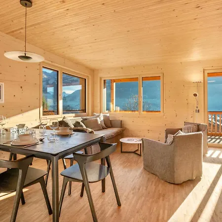 Lejlighed Stylish Alpine Hideaway With Panoramic Views Zweisimmen