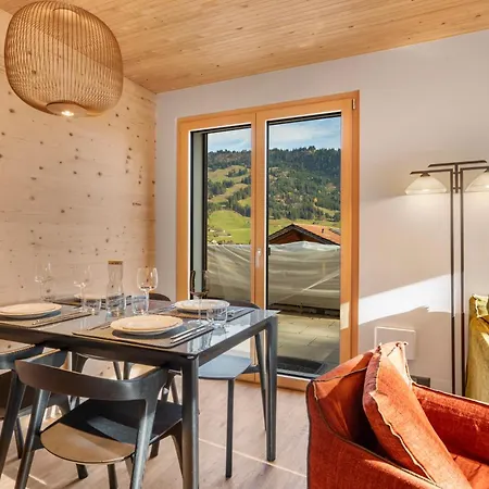 Stylish Alpine Hideaway With Panoramic Views