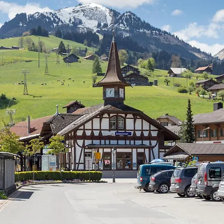 Stylish Alpine Hideaway With Panoramic Views *