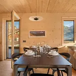 Stylish Alpine Hideaway With Panoramic Views شقة زويسمن