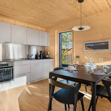 Stylish Alpine Hideaway With Panoramic Views